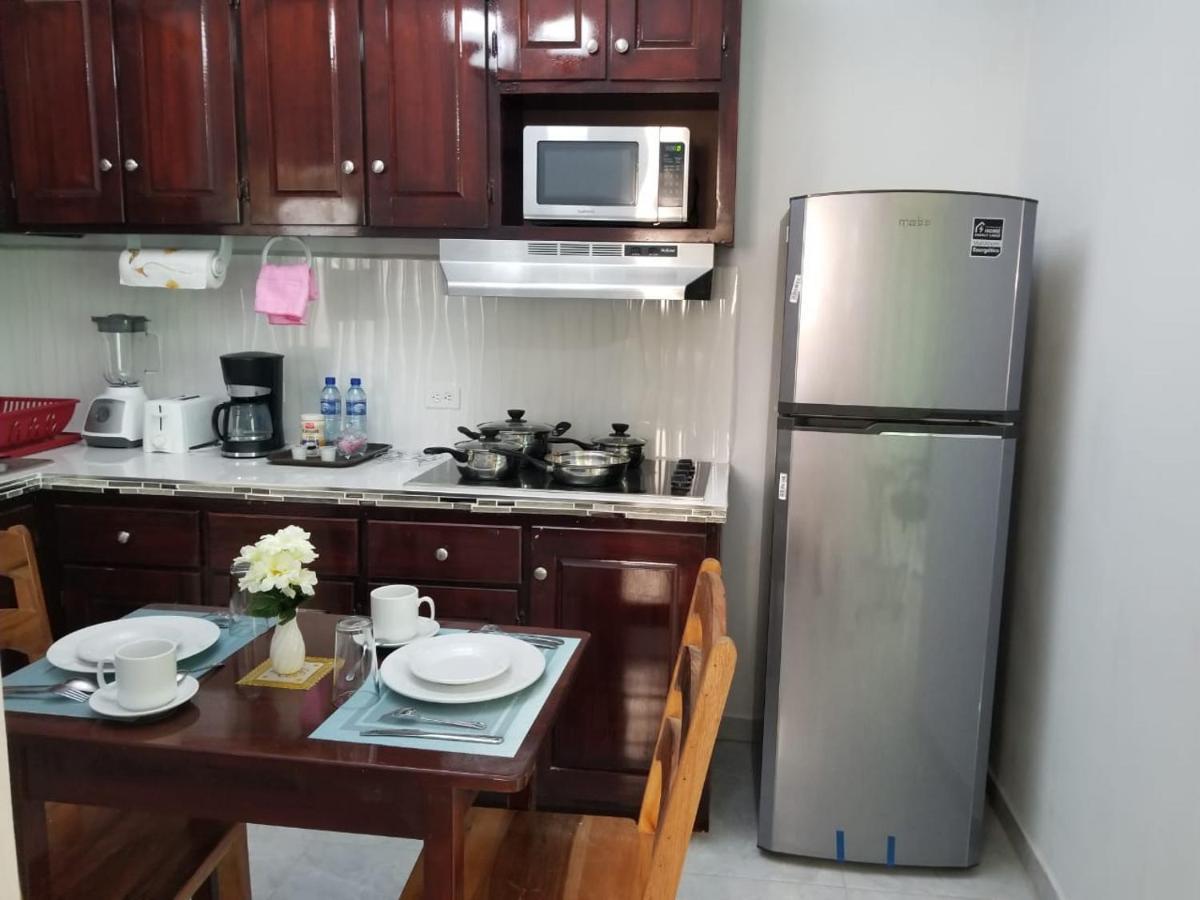 Royal View Apartment Plus Belize City Exteriér fotografie